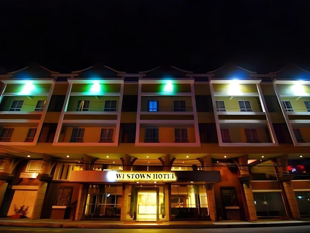 Mo2 Westown Hotel San Juan Bacolod Exteriör bild