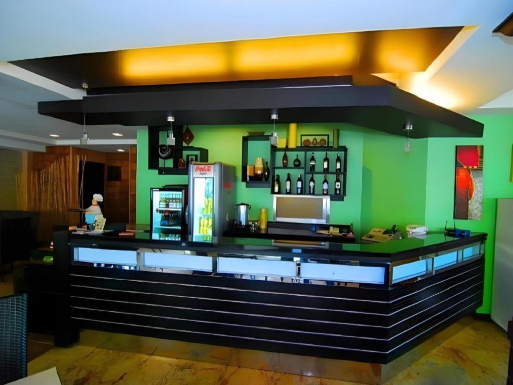 Mo2 Westown Hotel San Juan Bacolod Exteriör bild