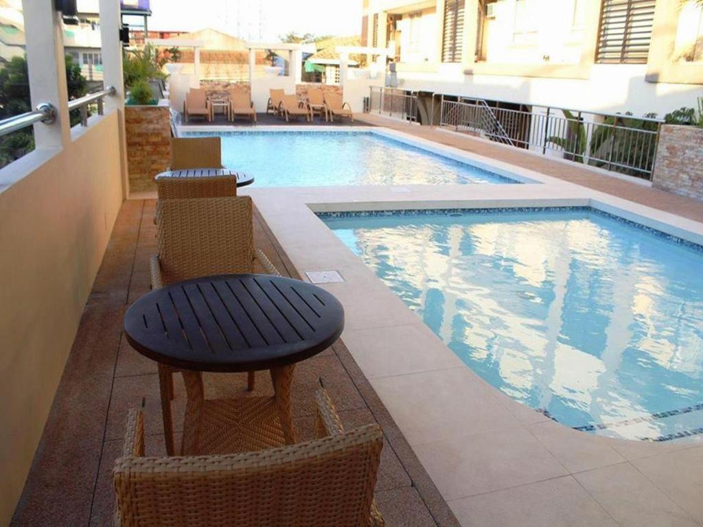 Mo2 Westown Hotel San Juan Bacolod Exteriör bild