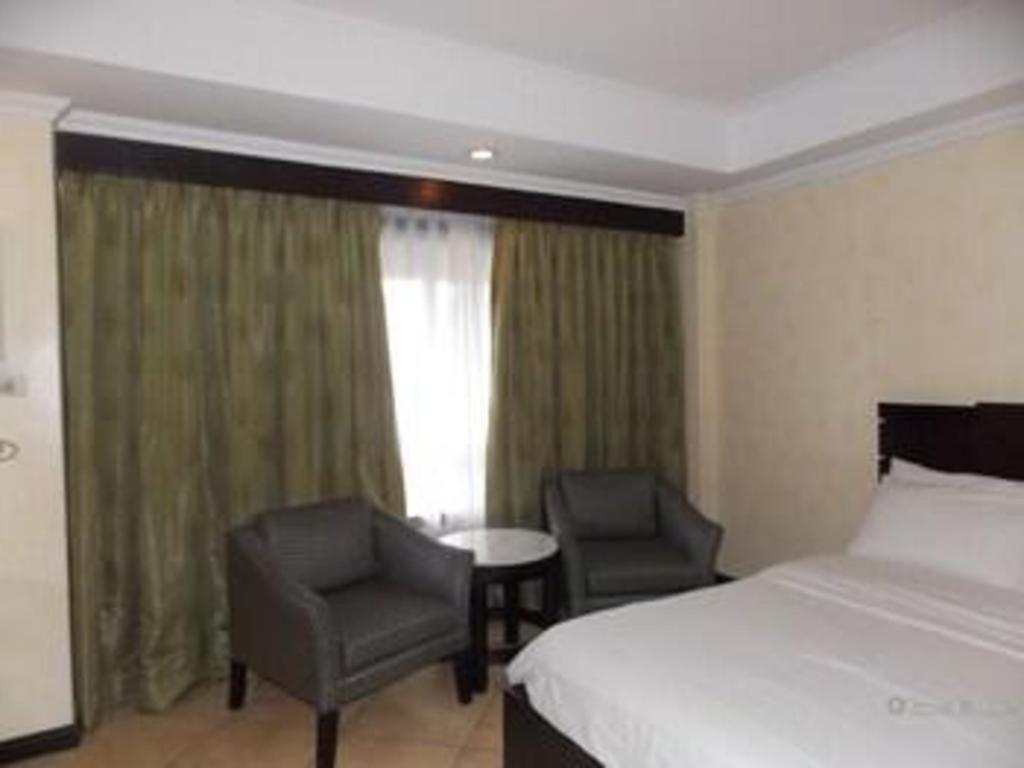 Mo2 Westown Hotel San Juan Bacolod Exteriör bild