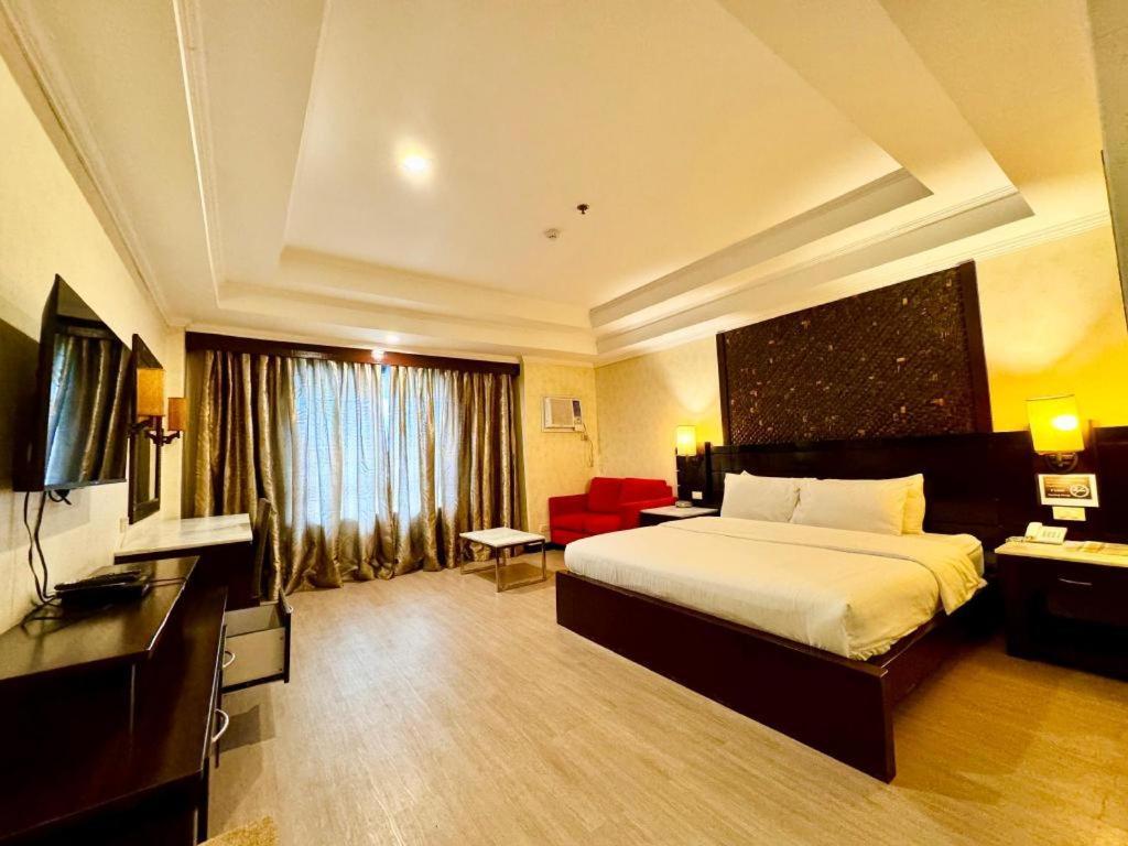 Mo2 Westown Hotel San Juan Bacolod Exteriör bild