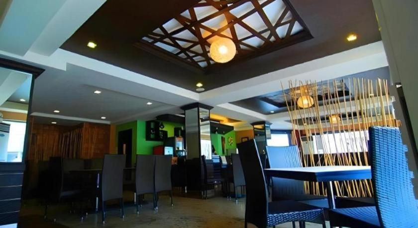 Mo2 Westown Hotel San Juan Bacolod Exteriör bild